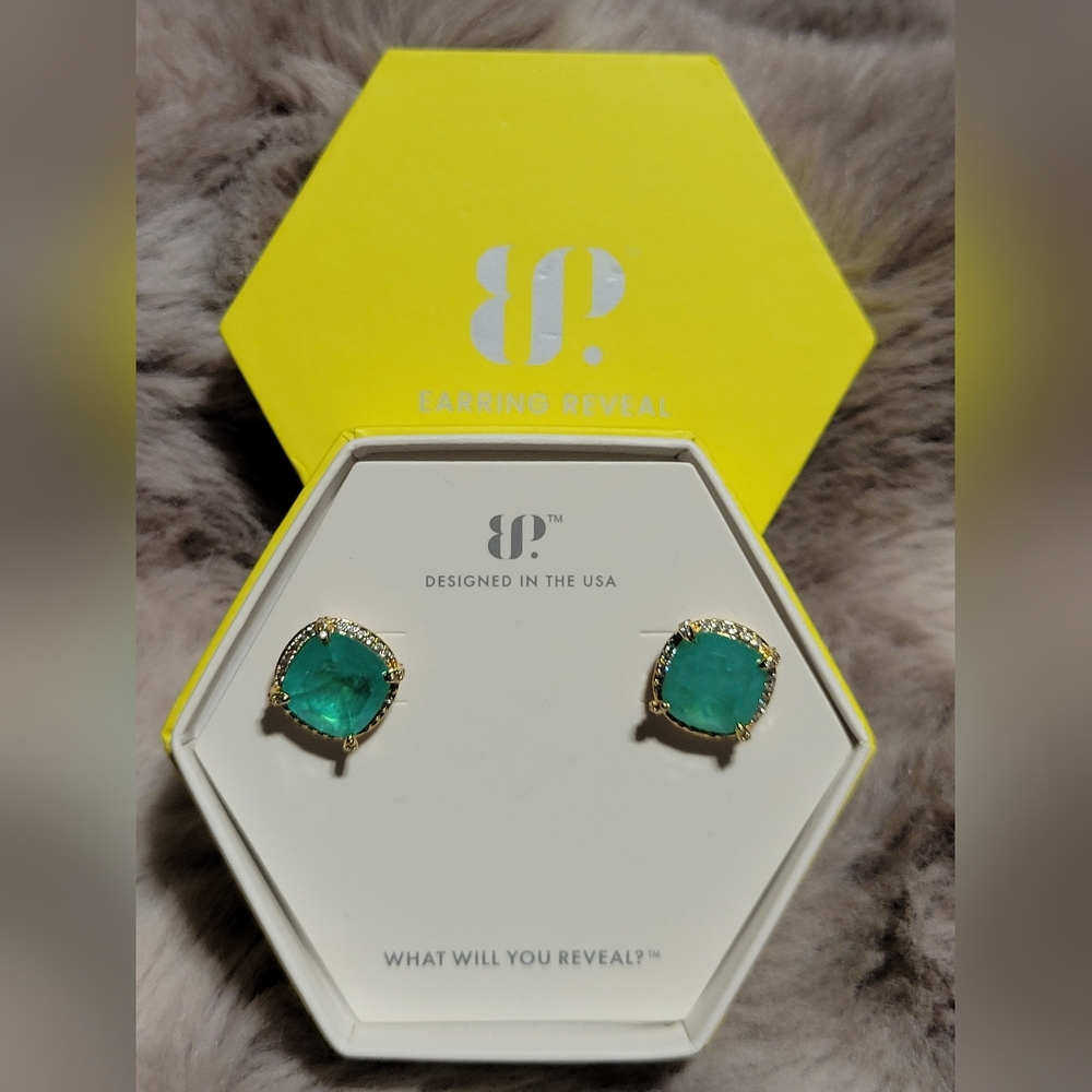 Earring Reveal Teal and Gold Stud Earrings